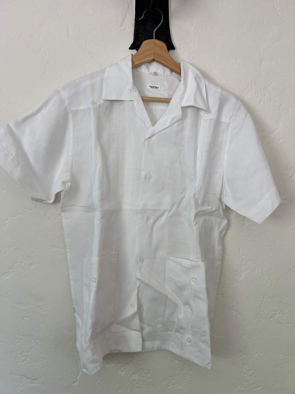 Men's White Short-Sleeve Guayabera Shirt